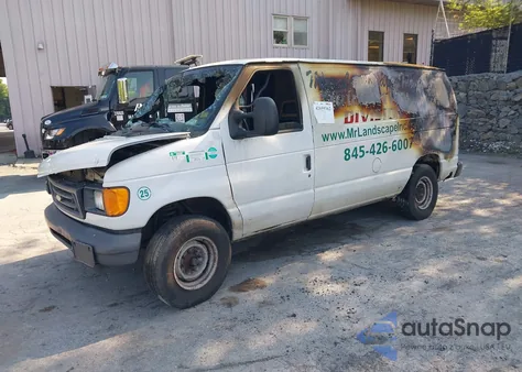 2007 Ford E-350 Super Duty Commercial/Recreational z USA, uszkodzony, nr VIN 1FTSE34LX7DA57048